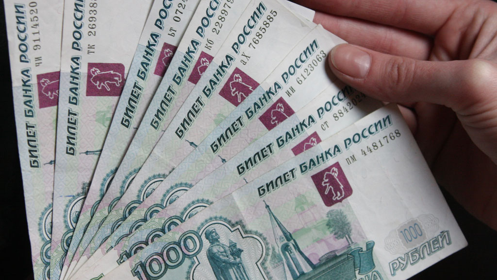 Подруги лесби в туалете