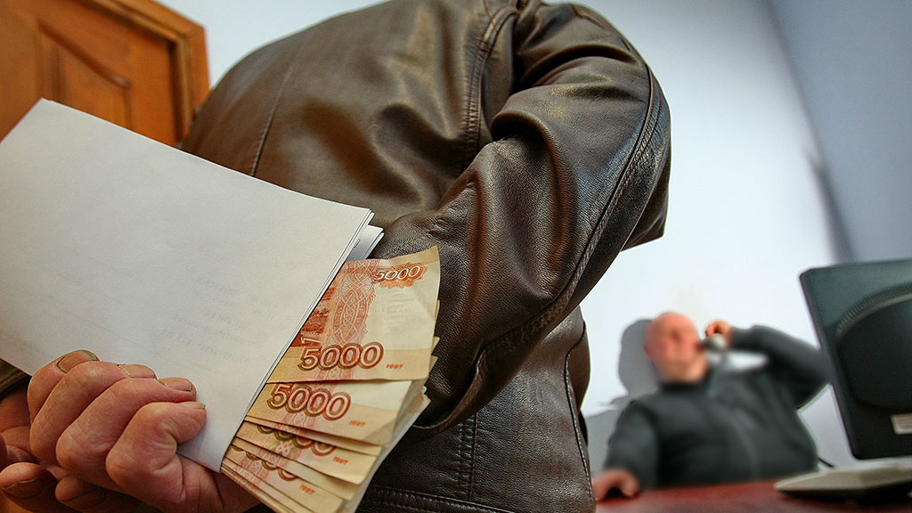 пошевелился взятка у судьи куда жаловаться немного