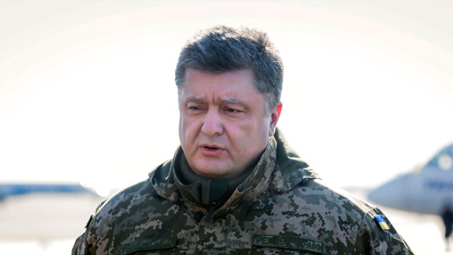Порошенко пугает Россию военной мощью Порошенко пугает Россию военной мощью