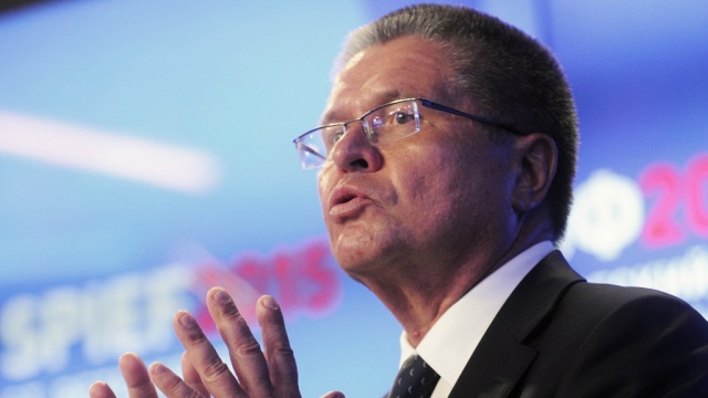 Улюкаев не ожидает дальнейшего снижения цен на нефть. Минэкономразвития РФ,доллар,евро,инфляция,нефть,рубль,экономика и бизнес