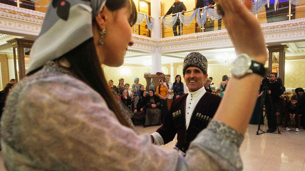 Знакомства с чеченцами для семьи сайты знакомства в череповце