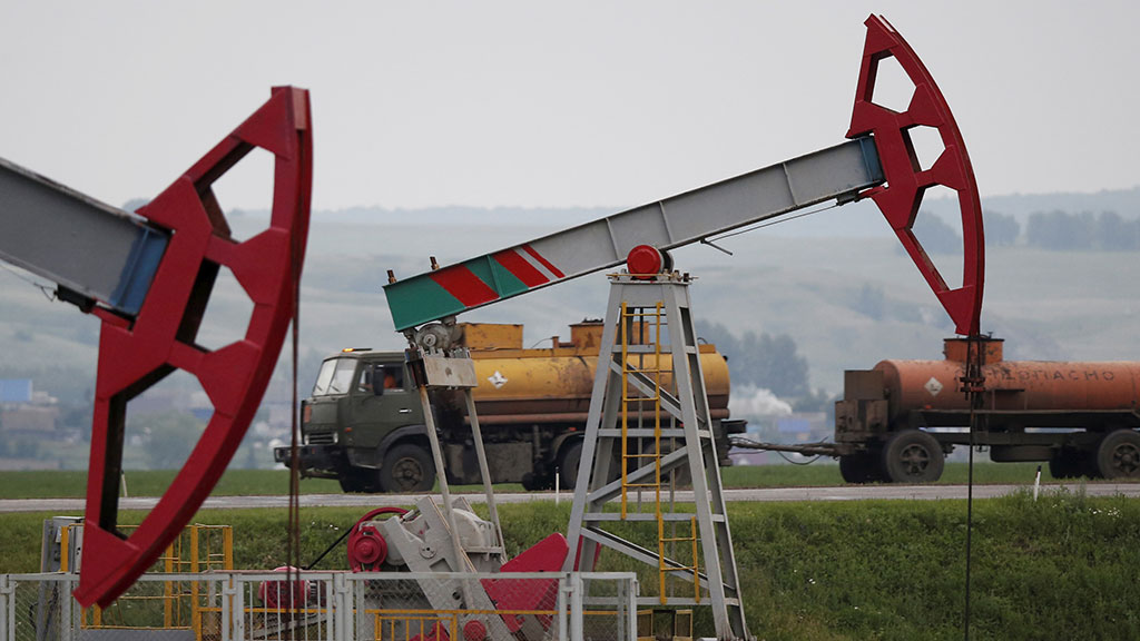 Мировые цены на нефть понижаются Мировые цены на нефть понижаются