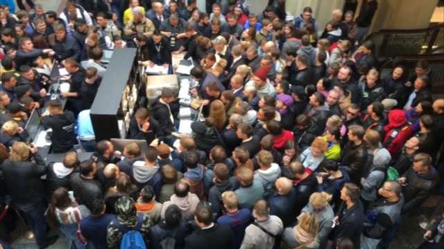 iphone70.jpg