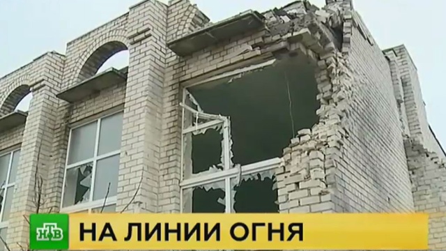 Украинские силовики сутки обстреливали село, где атаковали российских журналистов.
войны и вооруженные конфликты, ДНР, журналистика, Украина.
НТВ.Ru: новости, видео, программы телеканала НТВ Украинские силовики сутки обстреливали село, где атаковали российских журналистов.
войны и вооруженные конфликты, ДНР, журналистика, Украина.
НТВ.Ru: новости, видео, программы телеканала НТВ