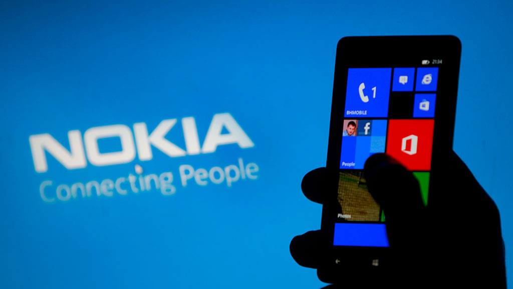 Nokia подала в суд на Apple за нарушение патентных прав