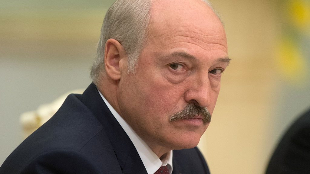 Лукашенко поехал на встречу с Порошенко