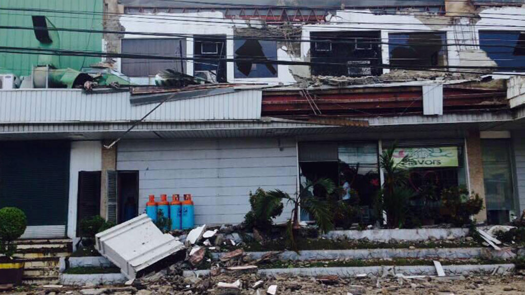 Десятки человек погибли и пострадали при землетрясении на Филиппинах