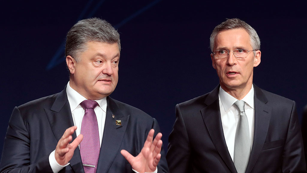 Порошенко сказал генерального секретаря НАТО о ситуации в Донбассе