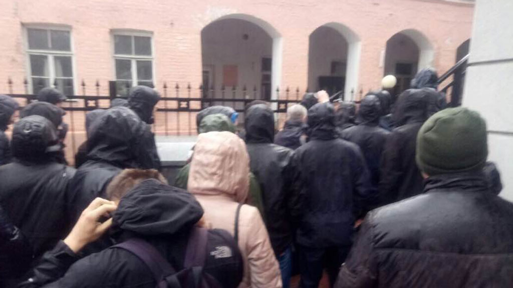 Радикалы сорвали «Тотальный диктант» в Киеве