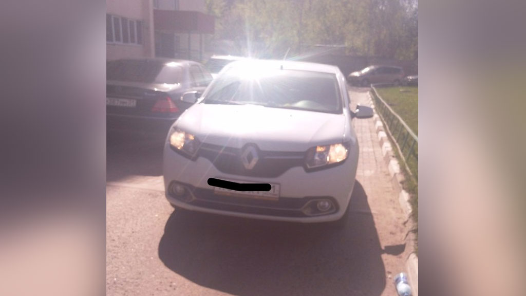 Автоледи не пропускала скорую, пока доктор не начала снимать происходящее