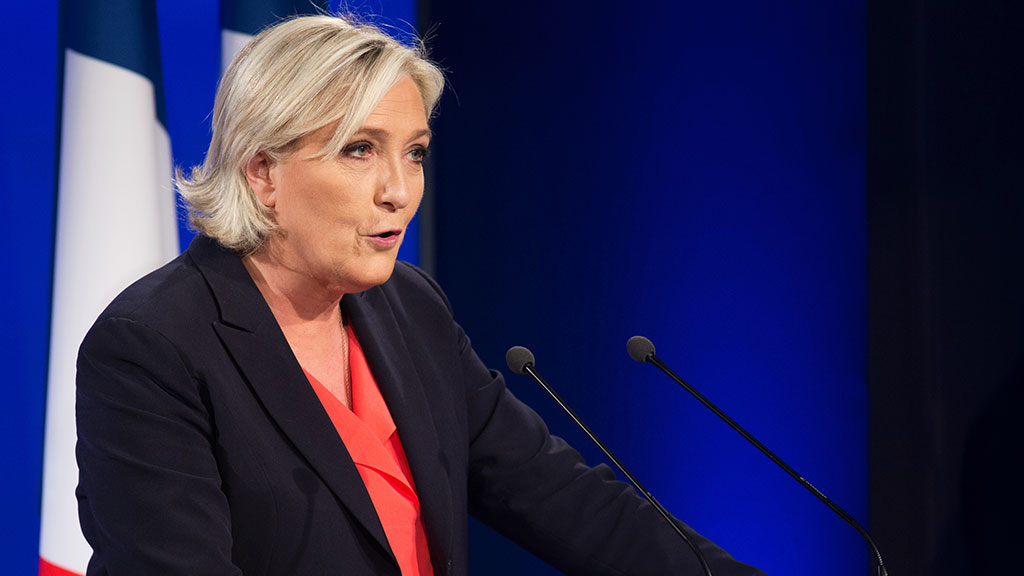 Во Франции Ле Пен прошла во 2-ой тур парламентских выборов