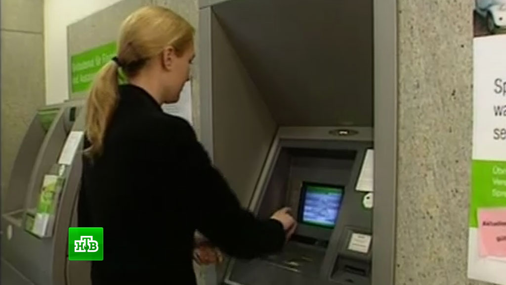Бизнес-патриоты предложили отзывать лицензии у банков за принимающие фальшивки банкоматы