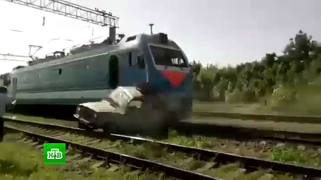 Что за история с девушкой и поездом Что за история с девушкой и поездом