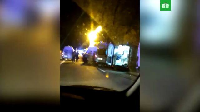 В Краснодарском крае экскурсионный автобус столкнулся с грузовиком, есть погибшие.
ДТП, Краснодар, автобусы, грузовики.
НТВ.Ru: новости, видео, программы телеканала НТВ В Краснодарском крае экскурсионный автобус столкнулся с грузовиком, есть погибшие.
ДТП, Краснодар, автобусы, грузовики.
НТВ.Ru: новости, видео, программы телеканала НТВ