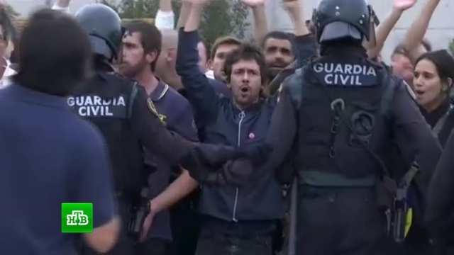 В Каталонии в стычках с полицией пострадали более 330 человек.
Испания, Каталония, беспорядки, референдумы.
НТВ.Ru: новости, видео, программы телеканала НТВ В Каталонии в стычках с полицией пострадали более 330 человек.
Испания, Каталония, беспорядки, референдумы.
НТВ.Ru: новости, видео, программы телеканала НТВ