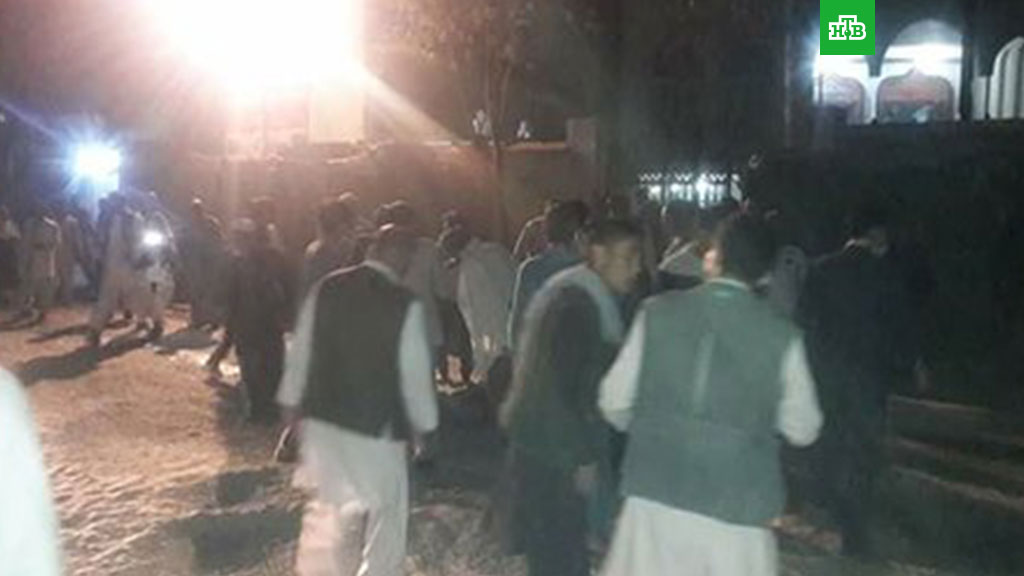Смертник подорвал 30 человек в шиитской мечети в Кабуле