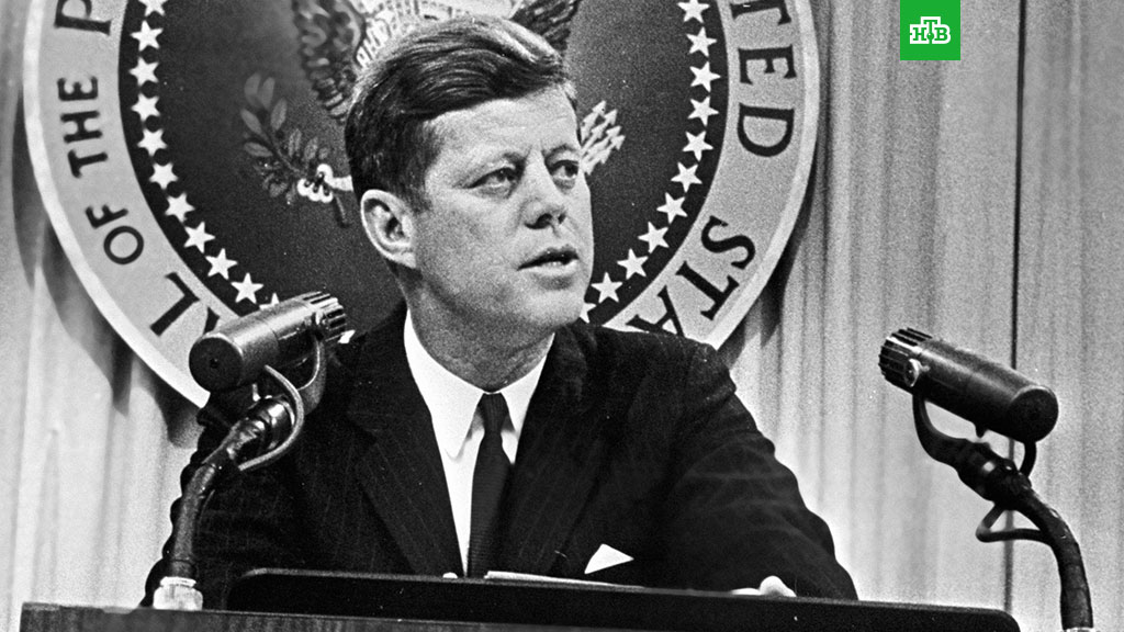 В США рассекретили практически три тысячи документов об убийстве Кеннеди