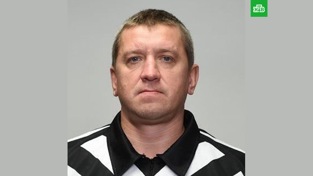 Арбитр КХЛ Комаров получил тяжёлую черепно-мозговую травму Арбитр КХЛ Комаров получил тяжёлую черепно-мозговую травму