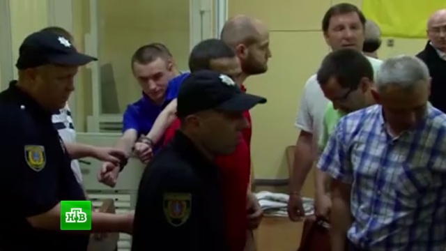 «Счет жертв никто не ведет»: экс-премьер Украины рассказал о нарушениях прав человека в стране.
права человека, Украина.
НТВ.Ru: новости, видео, программы телеканала НТВ «Счет жертв никто не ведет»: экс-премьер Украины рассказал о нарушениях прав человека в стране.
права человека, Украина.
НТВ.Ru: новости, видео, программы телеканала НТВ