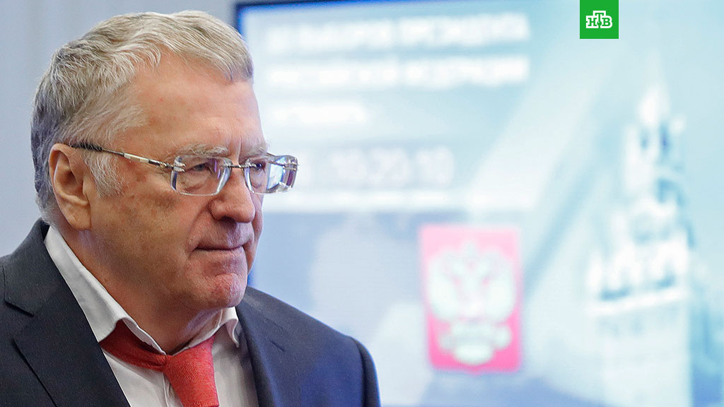 Жириновский подал документы в ЦИК первым из претендентов на пост президента