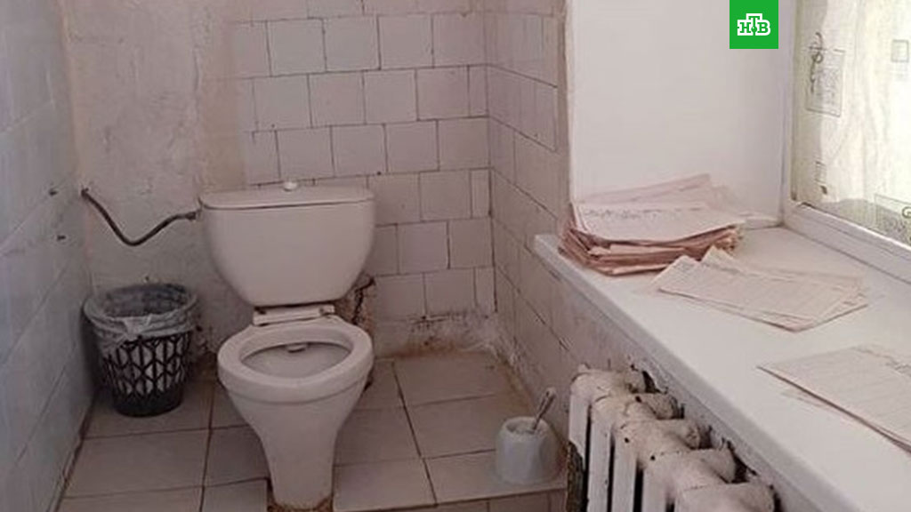 Пациенты пермской больницы нашли в туалете истории болезней вместо туалетной бумаги