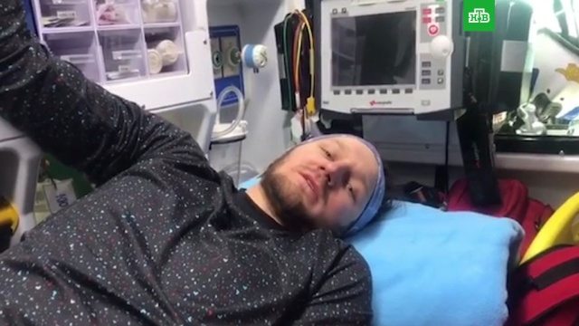 Сломавший на Олимпиаде ногу сноубордист Олюнин извинился перед болельщиками.
Олимпиада, спортивные травмы.
НТВ.Ru: новости, видео, программы телеканала НТВ Сломавший на Олимпиаде ногу сноубордист Олюнин извинился перед болельщиками.
Олимпиада, спортивные травмы.
НТВ.Ru: новости, видео, программы телеканала НТВ