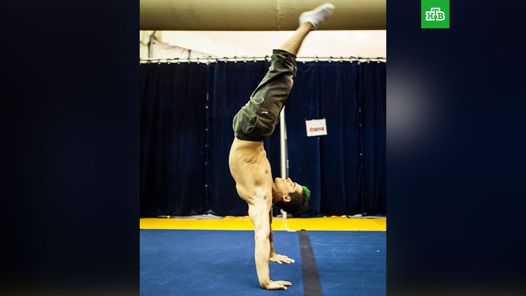 Акробат Cirque du Soleil умер во время выступления Акробат Cirque du Soleil умер во время выступления