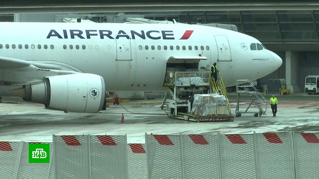 Air France заявляет, что 7 дней забастовок стоят компании 170 млн евро Air France заявляет, что 7 дней забастовок стоят компании 170 млн евро