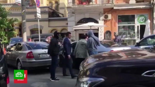 СБУ обещает новые задержания после обыска в офисе РИА Новости Украина.
журналистика, задержание, СМИ, Украина.
НТВ.Ru: новости, видео, программы телеканала НТВ СБУ обещает новые задержания после обыска в офисе РИА Новости Украина.
журналистика, задержание, СМИ, Украина.
НТВ.Ru: новости, видео, программы телеканала НТВ