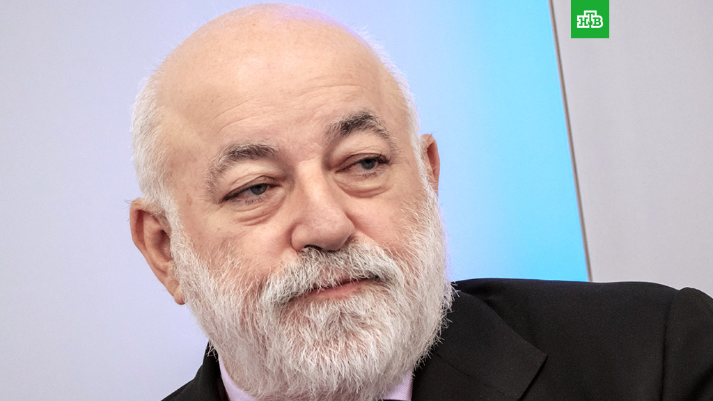 Швейцарские банки заблокировали 1 млрд франков на личных счетах Виктора Вексельберга Швейцарские банки заблокировали 1 млрд франков на личных счетах Виктора Вексельберга