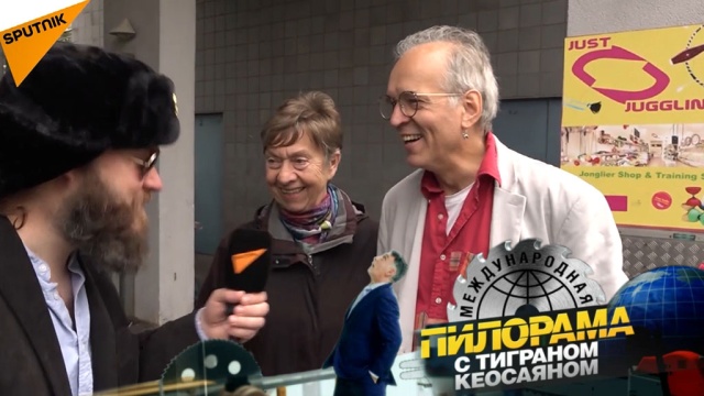 Сообразить на двоих: спецагенты «Международной пилорамы» предложили жителям Берлина разделить Польшу.
Берлин, Германия, Польша, юмор и сатира.
НТВ.Ru: новости, видео, программы телеканала НТВ Сообразить на двоих: спецагенты «Международной пилорамы» предложили жителям Берлина разделить Польшу.
Берлин, Германия, Польша, юмор и сатира.
НТВ.Ru: новости, видео, программы телеканала НТВ