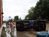 Жители Кубани в ужасе покидают дома, спасаясь от большой воды.Краснодарский край, наводнения, поисковые операции, спасатели, стихийные бедствия.НТВ.Ru: новости, видео, программы телеканала НТВ