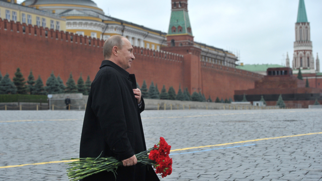 Путин красная площадь