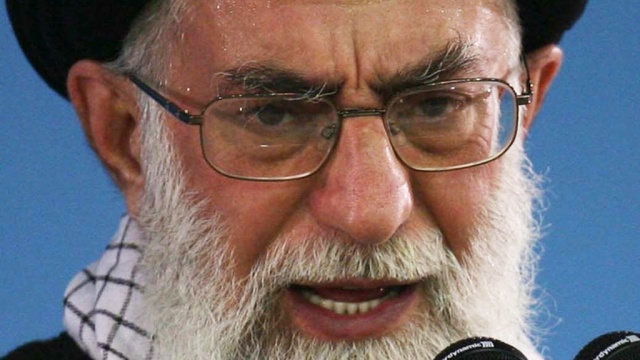 Духовный лидер Ирана пообещал Саудовской Аравии божественное возмездие за казнь проповедника. дипломатия Иран Саудовская Аравия сме