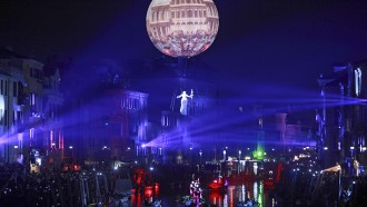 http://img2.ntv.ru/home/news/20160124/v1_main.jpg