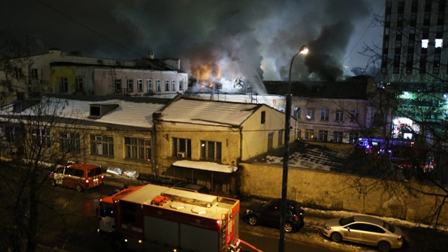 После пожара на Стромынке найден выживший.Москва, Собянин, дети и подростки, мигранты, пожары.НТВ.Ru: новости, видео, программы телеканала НТВ