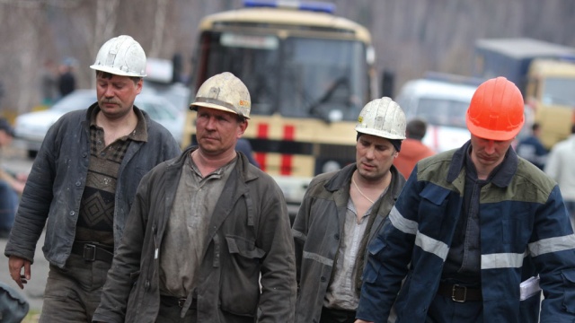 Из горящей шахты в Кузбассе вывели всех горняков.Кемеровская область, аварии на шахтах, пожары.НТВ.Ru: новости, видео, программы телеканала НТВ