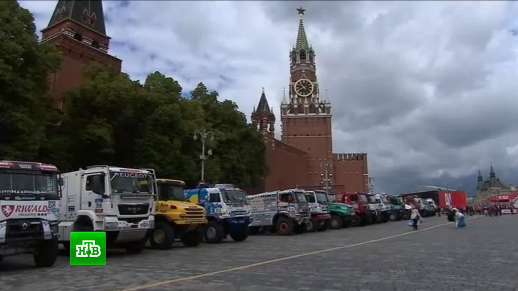 Все выезжают из москвы. Московские гонщики МАЗ.