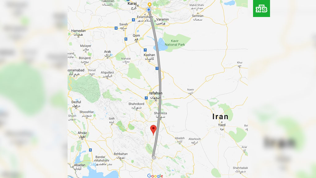 Очевидцы заявили, что несколько человек могли выжить при крушении самолета в Иране