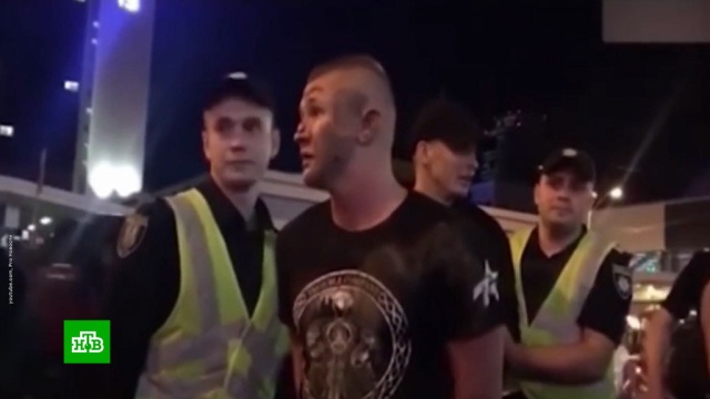 Мужиков, бисексуальное нападение смотреть порно