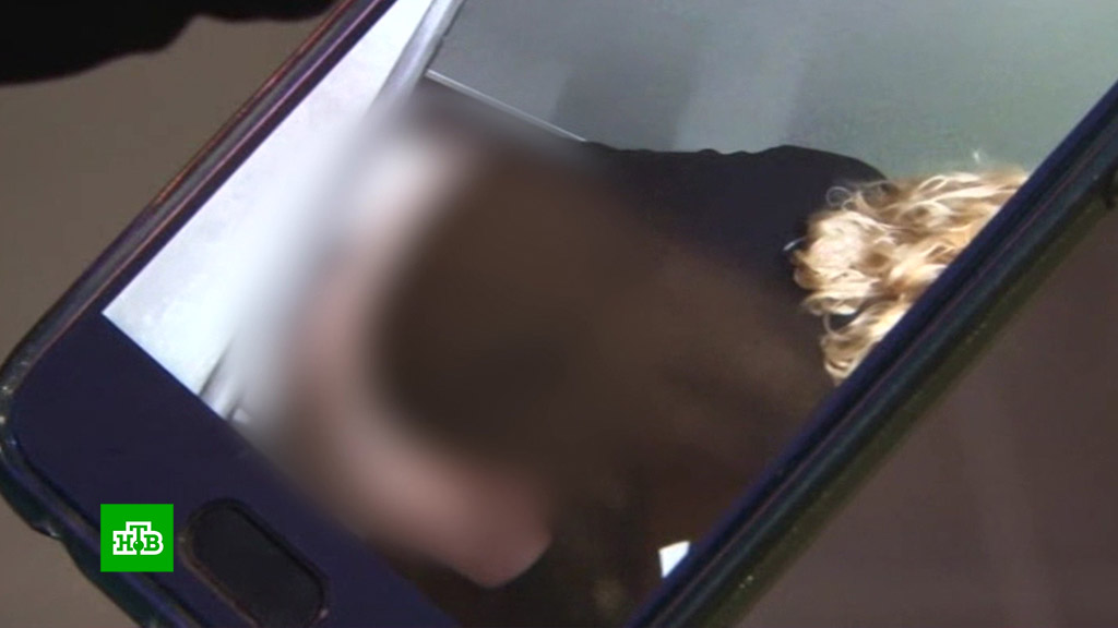 Женский туалет скрытой камерой. Школьный туалет девочек. Видеокамера в школьном туалете. Видеонаблюдение в женском туалете. Скр кам на.