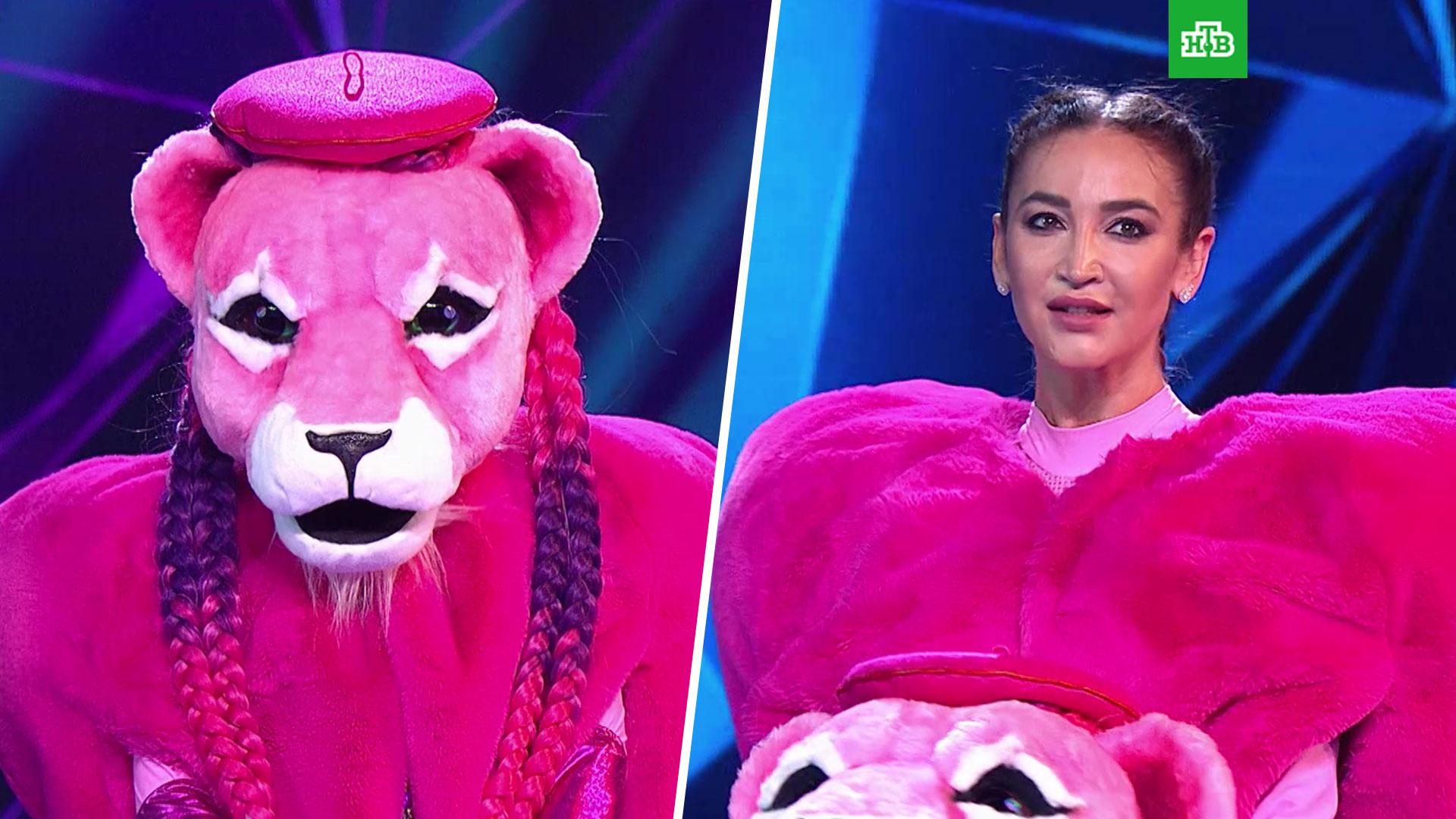 Кто находится в шоу маски. Шоу маска Бузова пантера. Бузова маска розовая пантера.