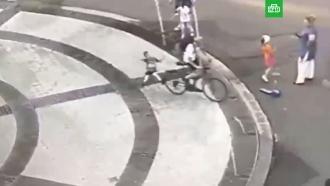 В Татарстане велосипедист снес <nobr>5-летнего</nobr> мальчика и умчался