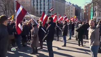 «В морду не бей, но смотри свысока»: как жителей Прибалтики учат ненавидеть все русское