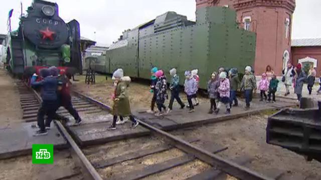 какой код в мороженщике 4. 08 Ivliev94. какой код в мороженщике 4 фото. какой код в мороженщике 4-08 Ivliev94. картинка какой код в мороженщике 4. картинка 08 Ivliev94. Ice Scream 4: Фабрика Рода – четвёртая часть знаменитого приключенческого хоррора, в котором вновь предстоит столкнуться со злым мороженщиком и его приспешниками.