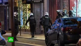 Вооруженный психопат отпустил одну из заложниц в Париже