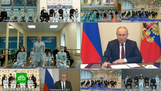 Подростки разбились на машине в дерево. Смотреть фото Подростки разбились на машине в дерево. Смотреть картинку Подростки разбились на машине в дерево. Картинка про Подростки разбились на машине в дерево. Фото Подростки разбились на машине в дерево