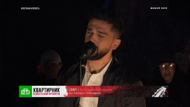 на поле танки грохотали переделанная. 10 jony. на поле танки грохотали переделанная фото. на поле танки грохотали переделанная-10 jony. картинка на поле танки грохотали переделанная. картинка 10 jony. Порою, песни, уходя в народ, умудряются преображаться самым причудливым образом. Довольно интересной мне показалась судьба песни, которую сегодня большинство людей знает под названием "На поле танки грохотали".Довольно часто, народные песни, таки имеют конкретных авторов. Но в данном случае автора установить возможным не представляется.Известно то, что песня берёт своё начало в 19-м веке. В своём первоначальном варианте, песня была посвящена коногонам.